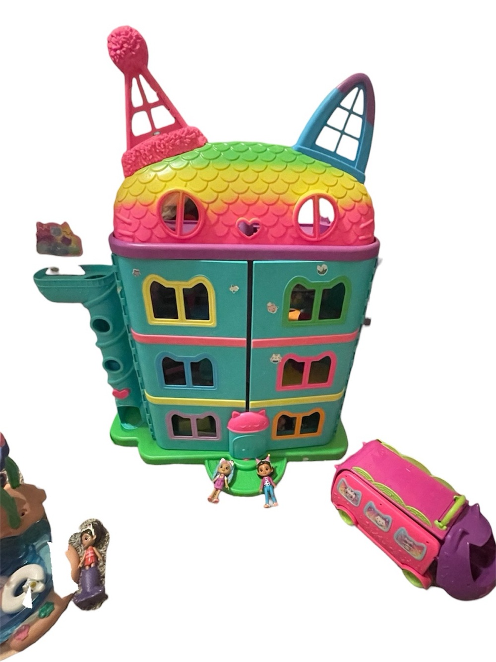GABBY’s DOLLHOUSE 3 TOY BUNDLE- Gabby’s Dollhouse -Purr-ific Pool & PARTY BUS